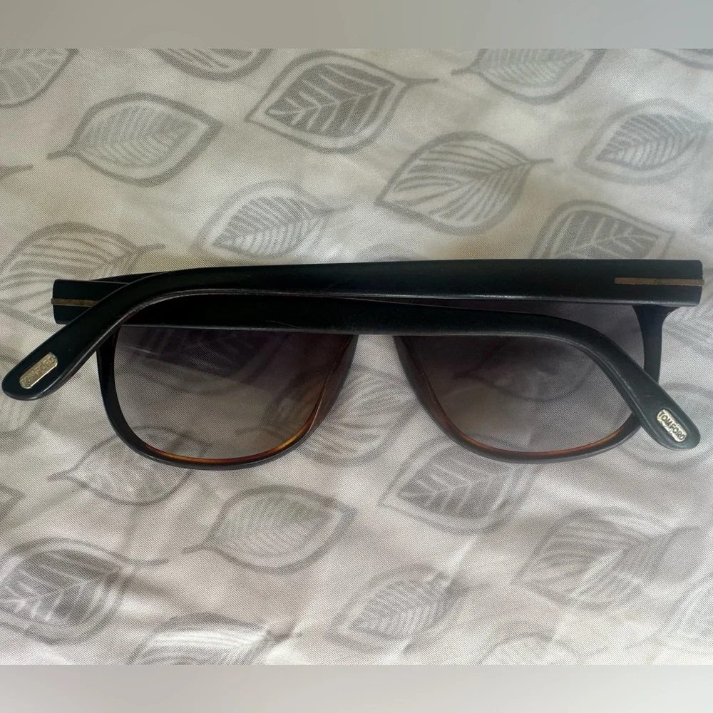 Tom Ford Olivier TF236 Sunglasses - Used with scratches!! - Picture 7 of 14